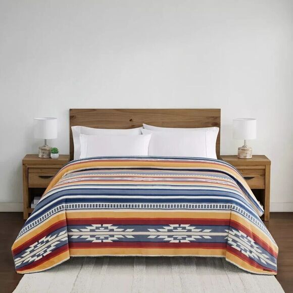 PENDLETON BLANKET *NWT*- Pendleton Plush Blanket QUEEN SIZE - Picture 3 of 6
